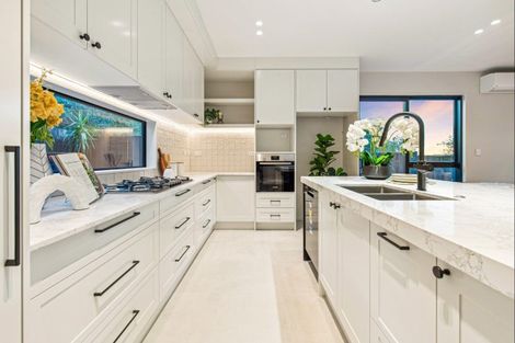 Photo of property in 22c Gulf Crest, Bucklands Beach, Auckland, 2012