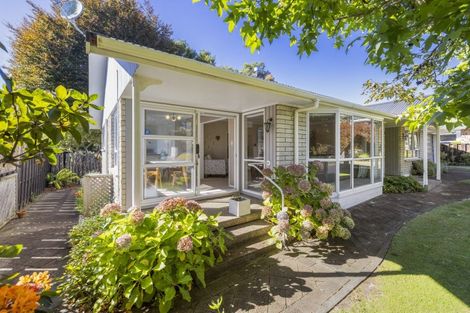 Photo of property in 12 Tynan Street, Te Puke, 3119