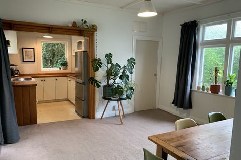 Photo of property in 5 Linwood Way, Island Bay, Wellington, 6023