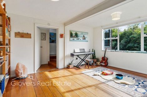 Photo of property in 205 Victory Road, Laingholm, Auckland, 0604