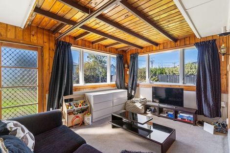 Photo of property in 82 Grove Road, Papakura, 2110