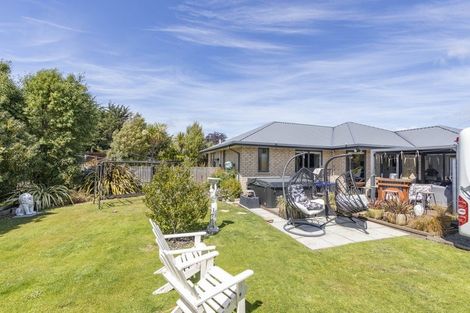 Photo of property in 18 Parkinson Place, Woodend, 7610