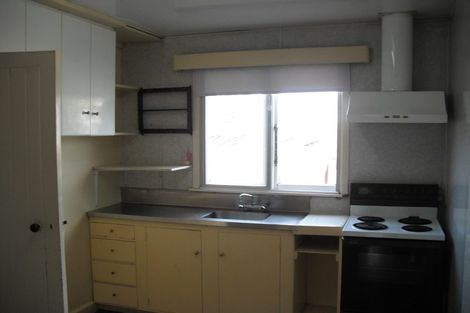 Photo of property in 160 Wainoni Road, Avondale, Christchurch, 8061