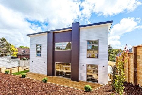 Photo of property in 1/175 Onewa Road, Birkenhead, Auckland, 0626