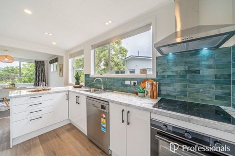 Photo of property in 86 Holborn Drive, Stokes Valley, Lower Hutt, 5019
