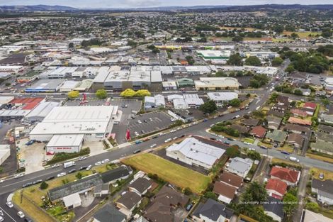 Photo of property in 1 Duke Street, Papakura, 2110