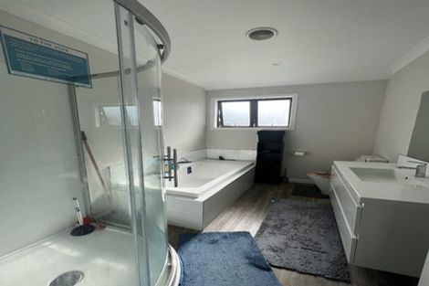 Photo of property in 10 Poulson Grove, Trentham, Upper Hutt, 5018