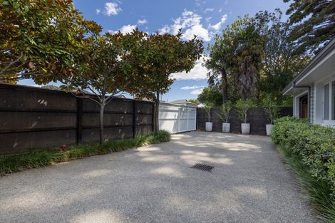 Photo of property in 353 Hardy Street, Nelson, 7010