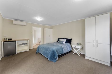Photo of property in 26 Walton Avenue, Waikanae, 5036