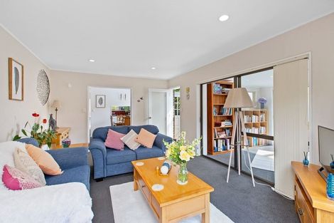 Photo of property in 19b Lillian Place, Orewa, 0931