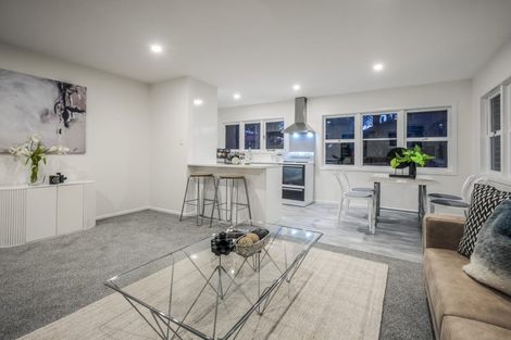 Photo of property in 47 Grande Vue Road, Hillpark, Auckland, 2102