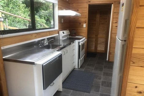 Photo of property in 80 Howard Road, Point Howard, Lower Hutt, 5013