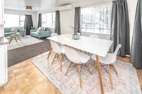 Photo of property in 21 Oturi Road, Waverley, 4510