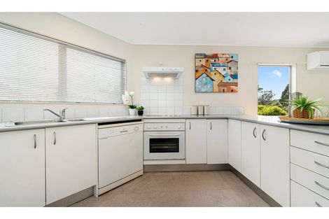 Photo of property in 62a Glendale Road, Glen Eden, Auckland, 0602