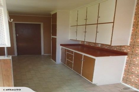 Photo of property in 112 Karaka Street, Castlecliff, Whanganui, 4501