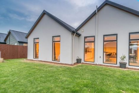 Photo of property in 21 Meyer Crescent, Halswell, Christchurch, 8025