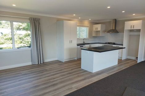 Photo of property in 5 Danske Close, Carterton, 5713