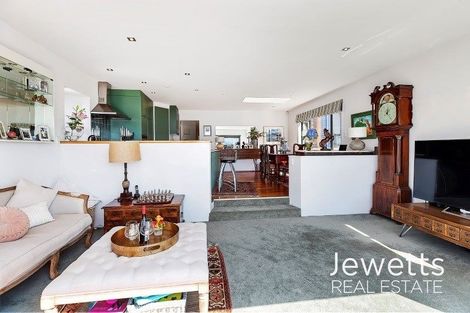Photo of property in 191 Marine Parade, Seatoun, Wellington, 6022