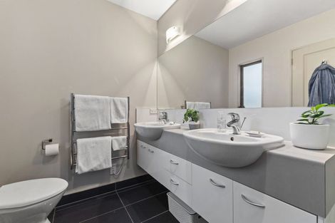 Photo of property in 17 Marsack Crescent, Halswell, Christchurch, 8025