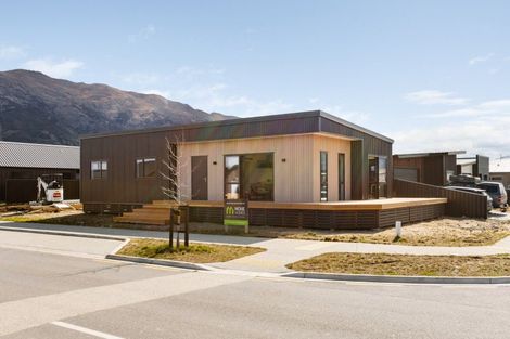 Photo of property in 32 Dunn Street, Lake Hawea, 9382