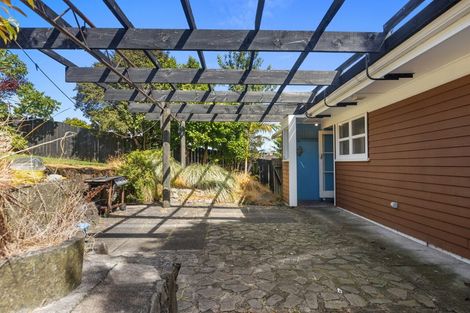 Photo of property in 142 Welcome Bay Road, Welcome Bay, Tauranga, 3112
