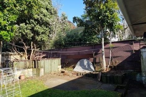 Photo of property in 69 Casuarina Road, Half Moon Bay, Auckland, 2012