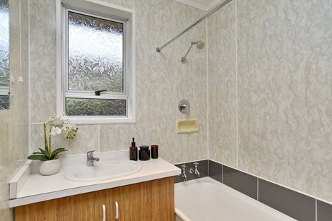 Photo of property in 20 Dufek Crescent, Wigram, Christchurch, 8042