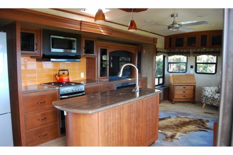 Photo of property in 255 Paroa Bay Road, Russell, 0272