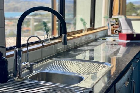 Photo of property in 80 Tio Tio Road, Seatoun, Wellington, 6022