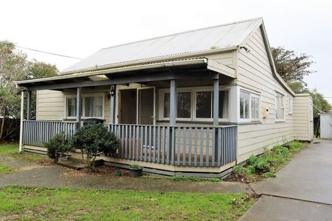Photo of property in 13 Bell Street, Aratapu, Dargaville, 0371