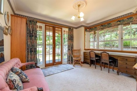 Photo of property in 92 Viewmont Drive, Harbour View, Lower Hutt, 5010