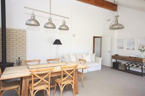 Photo of property in 130 Tirohanga Drive, Whangamata, 3620