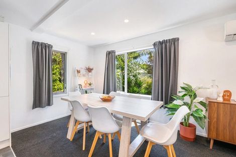 Photo of property in 46a Elliston Crescent, Stanmore Bay, Whangaparaoa, 0932