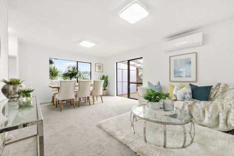 Photo of property in 76 Gallony Avenue, Massey, Auckland, 0614