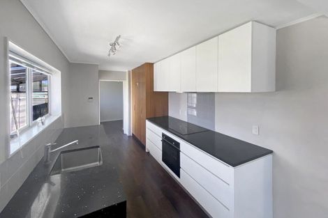 Photo of property in 86 Benmore Avenue, Cloverlea, Palmerston North, 4412