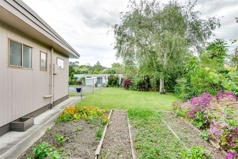 Photo of property in 16 Shirley Place, Bay View, Napier, 4104