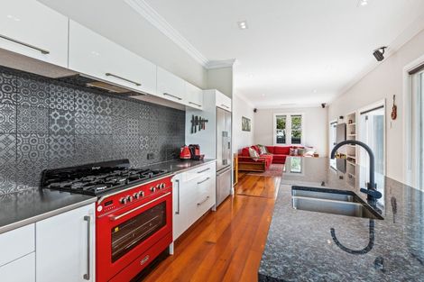 Photo of property in 25 Mahara Avenue, Manapouri, 9679