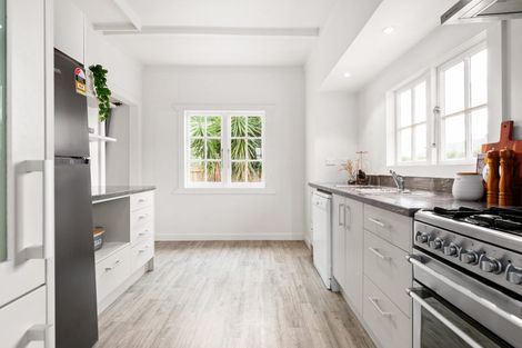 Photo of property in 23 Taylor Terrace, St Andrews, Hamilton, 3200