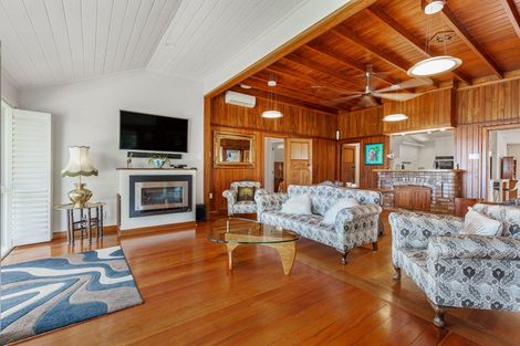 Photo of property in 75 Taunton Terrace, Blockhouse Bay, Auckland, 0600