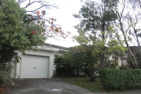 Photo of property in 11 Hautana Square, Woburn, Lower Hutt, 5010