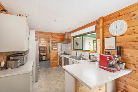 Photo of property in 244 Cook Drive, Whitianga, 3510