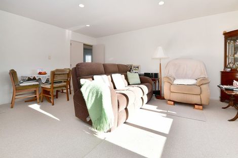 Photo of property in 31 The Grove, Red Beach, 0932