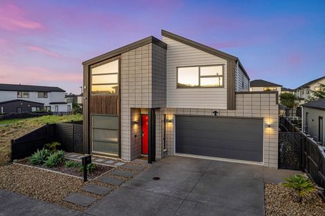 Photo of property in 39 Craigs Way, Hobsonville, Auckland, 0616