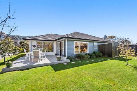 Photo of property in 23 Ashington Road, Silverstream, Upper Hutt, 5019