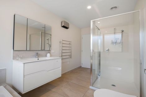 Photo of property in 5 Feather Place, Rolleston, 7615