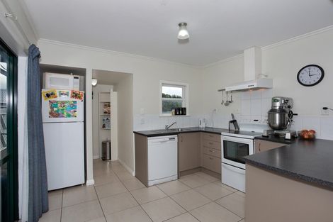 Photo of property in 64 Phillips Street, Sanson, 4817