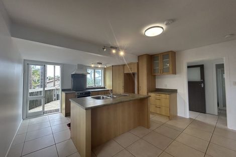 Photo of property in 1/7 Merton Avenue, Glenfield, Auckland, 0627