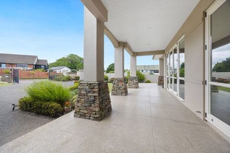 Photo of property in 22 Bluefin Way, West Harbour, Auckland, 0618