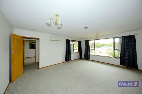 Photo of property in 56 Royal Park Drive, Parklands, Christchurch, 8083