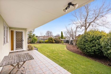 Photo of property in 10 Leon Place, Waitara, 4320
